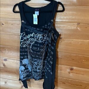 torrid Black Graphic Chain-Accent Tank